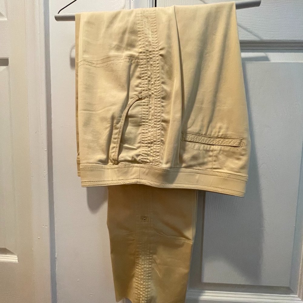 Yellow Chico's Cropped Pants